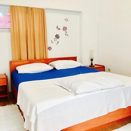 2Bedroom Apartment Lapad ドゥブロブニク エクステリア 写真